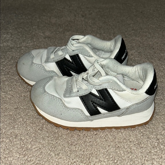 New Balance Gray and Black Athletic Sneakers - Picture 4 of 4